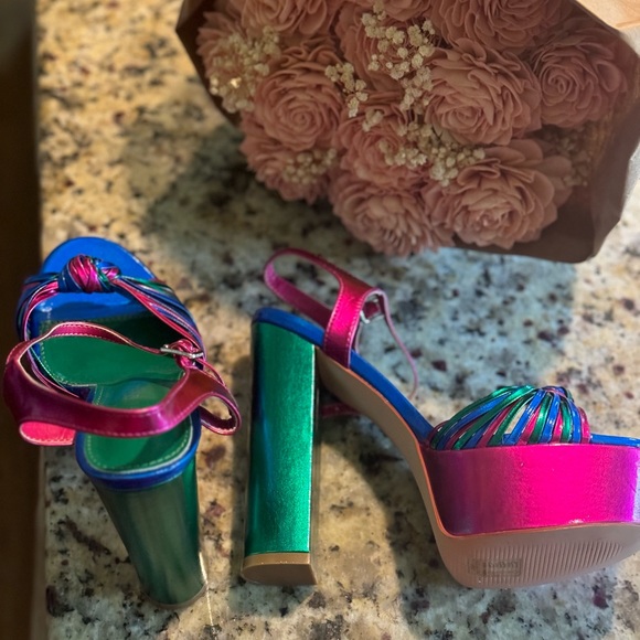 Azalea, Wang triple color platform heels, 7 - Picture 3 of 4